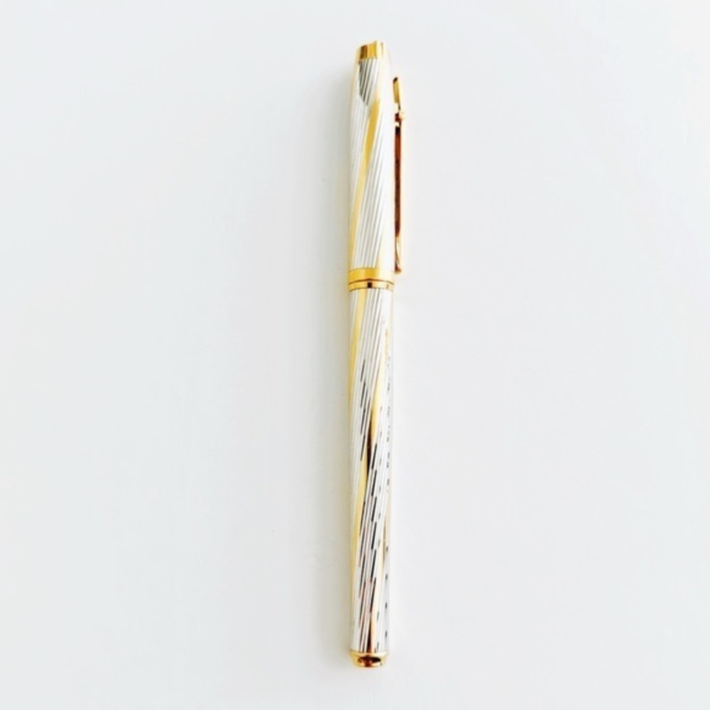 Elysee Finesse Bi-Colour  Swirl Fountain Pen